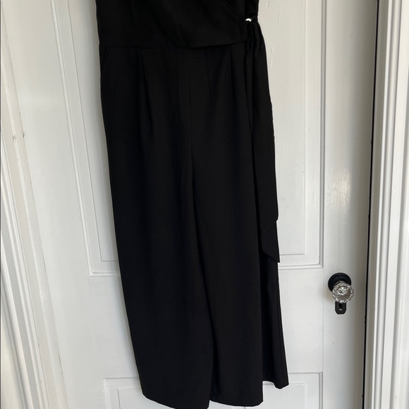 Cato Black Sleeveless Cropped Jumpsuit Size 6 - Picture 4 of 6